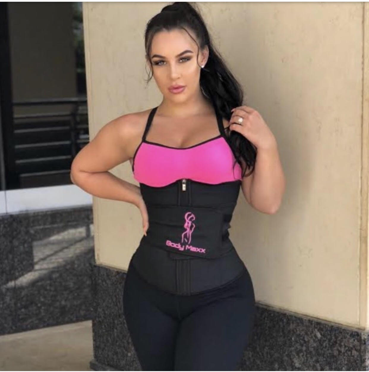 6 Exercises You Can Do Wearing A Waist Trainer